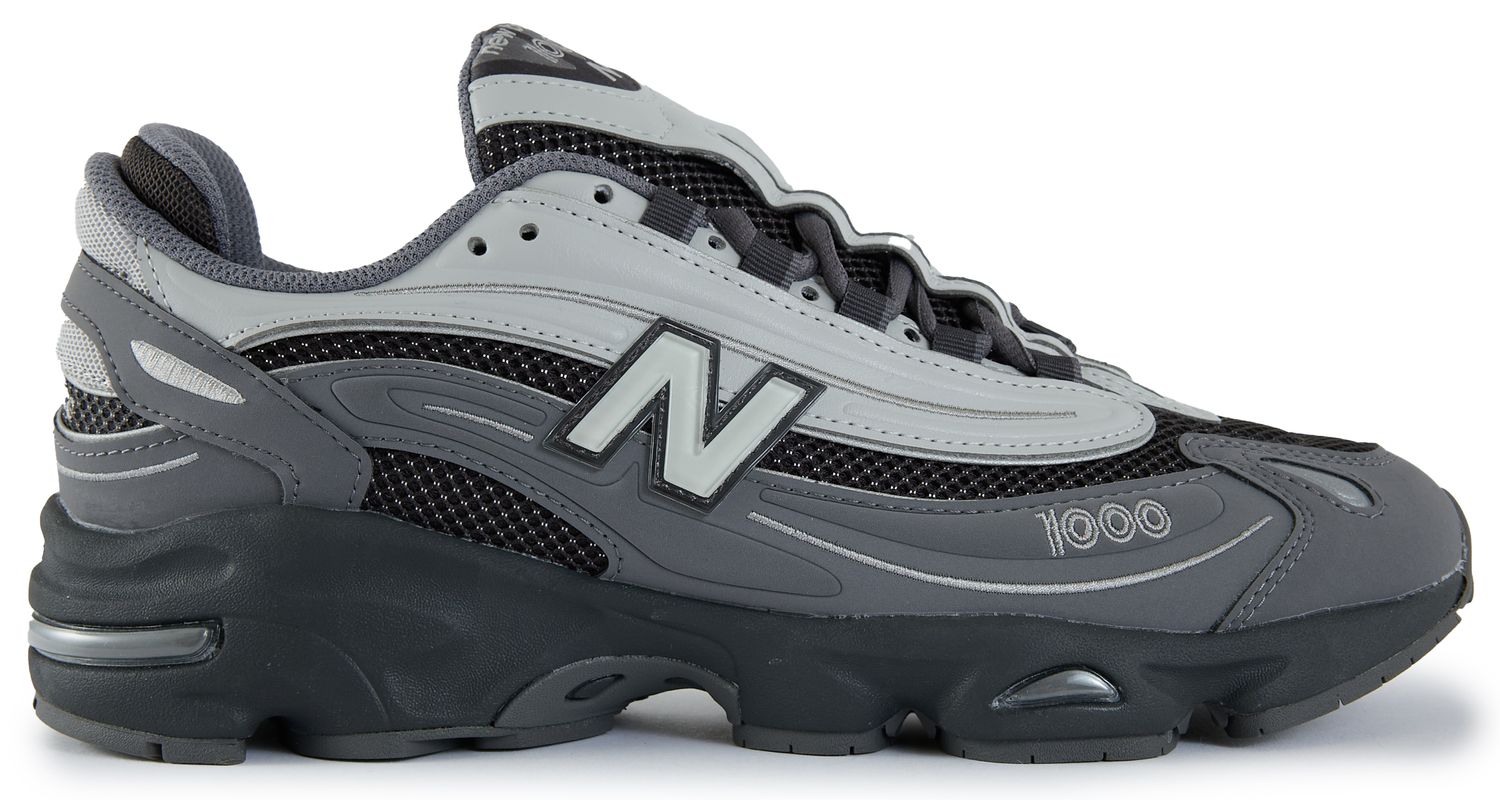 靴 New Balance 1000 \