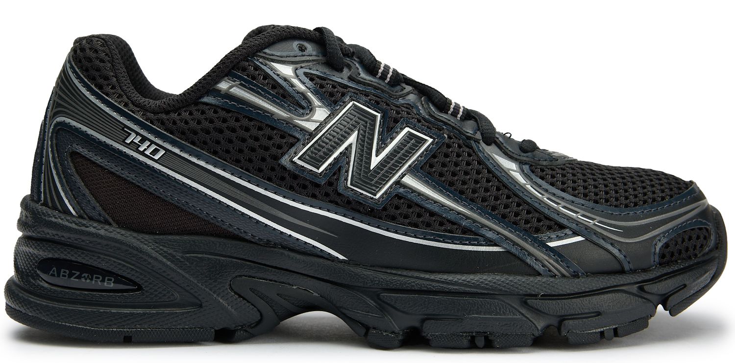 Womens New Balance 740 Sneakers In Black | Soletrader