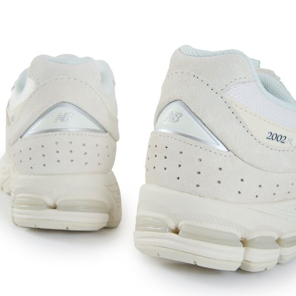 Mens New Balance 2002R Sneakers In Natural | Soletrader