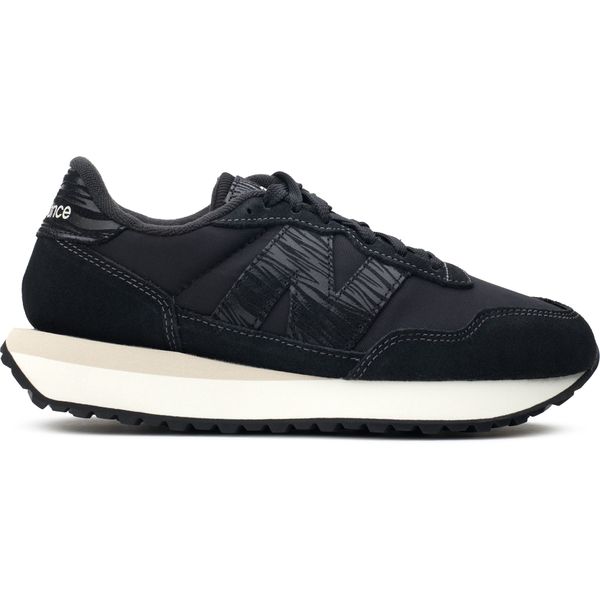Womens New Balance 237 Sneakers In Black | Soletrader