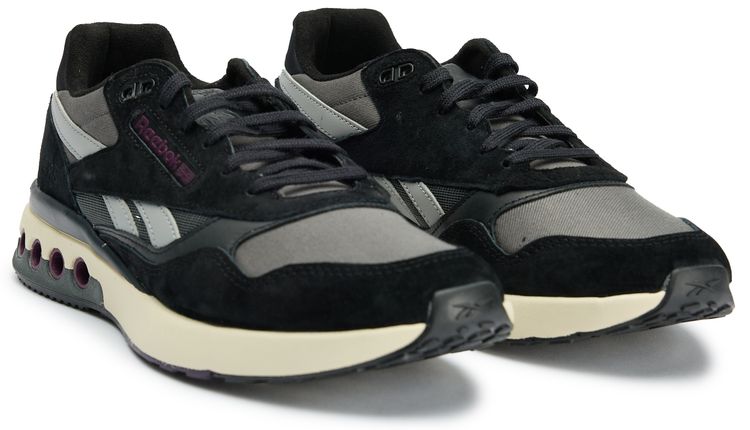 Mens Reebok Ers World Trainers In Black | Soletrader