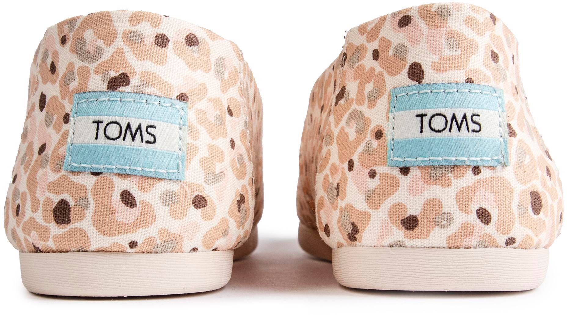 rose gold polka dot toms