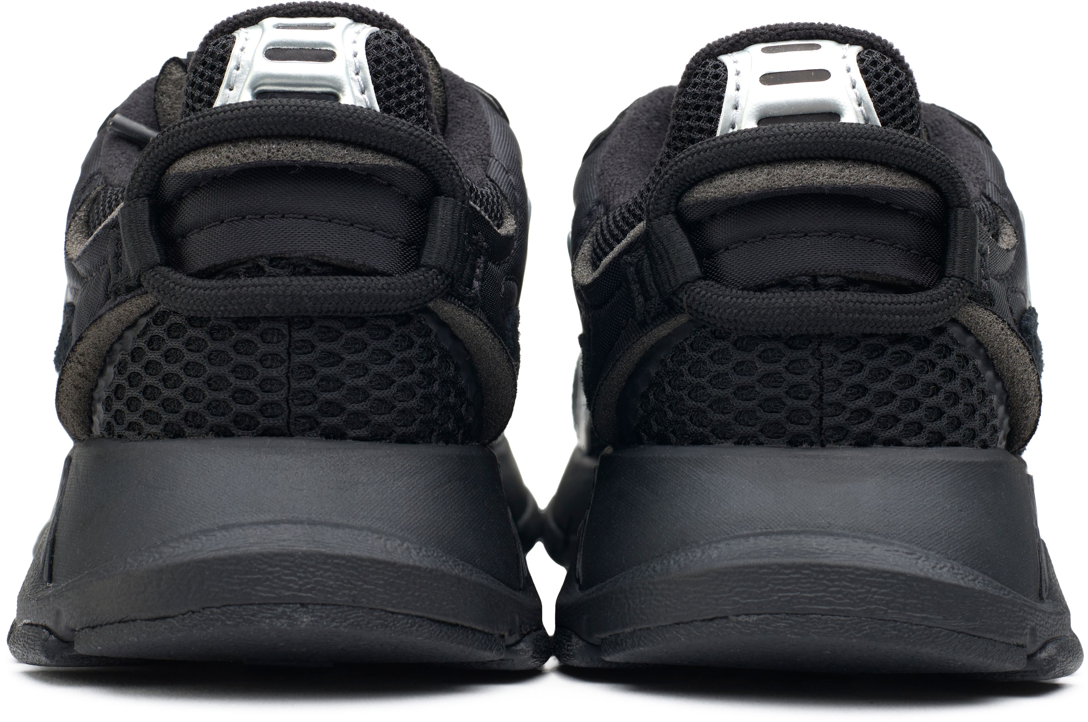 Womens Lacoste L003 Evo Sneakers In Black | Soletrader