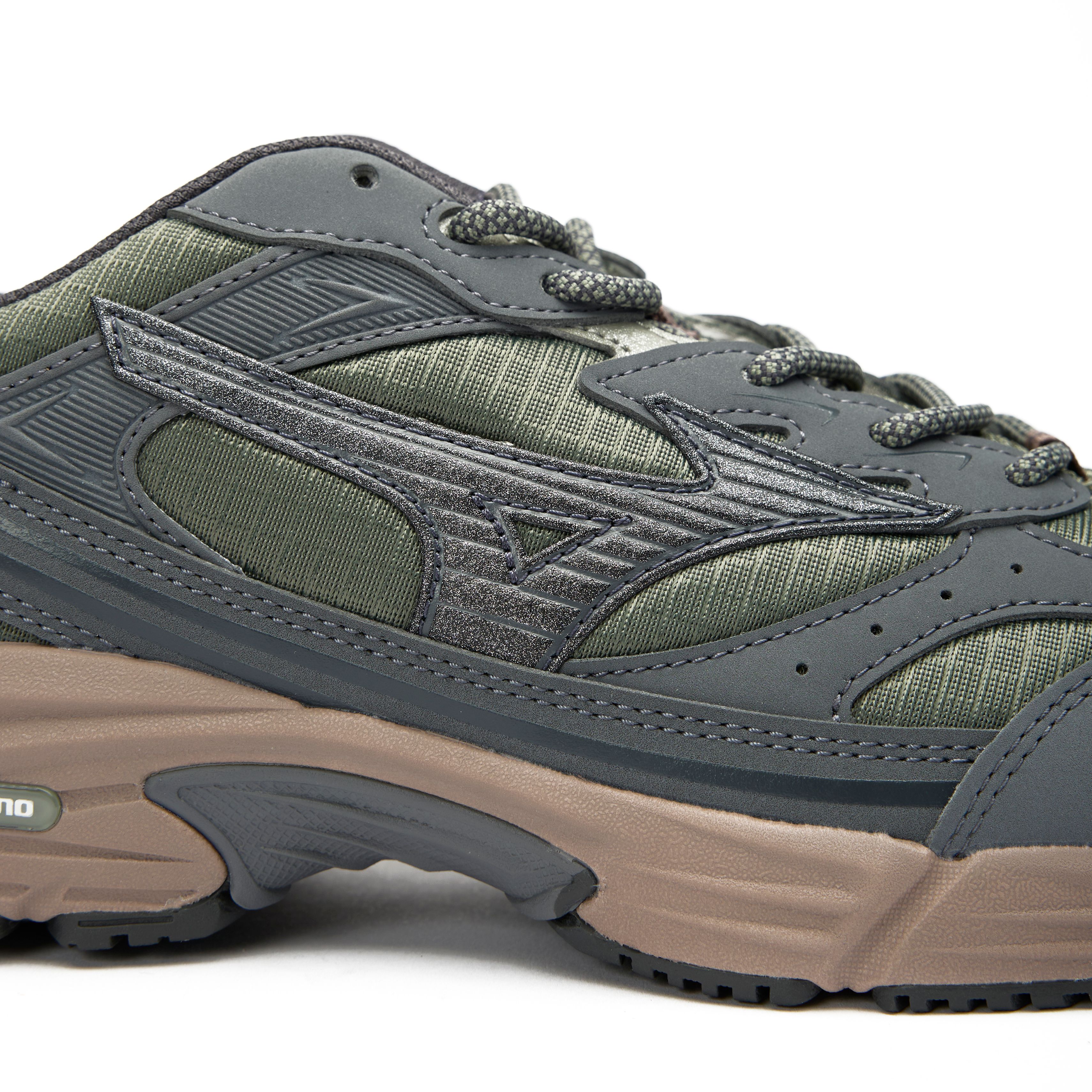 Mens Mizuno MXR Tech Sneakers In Agave Green | Soletrader