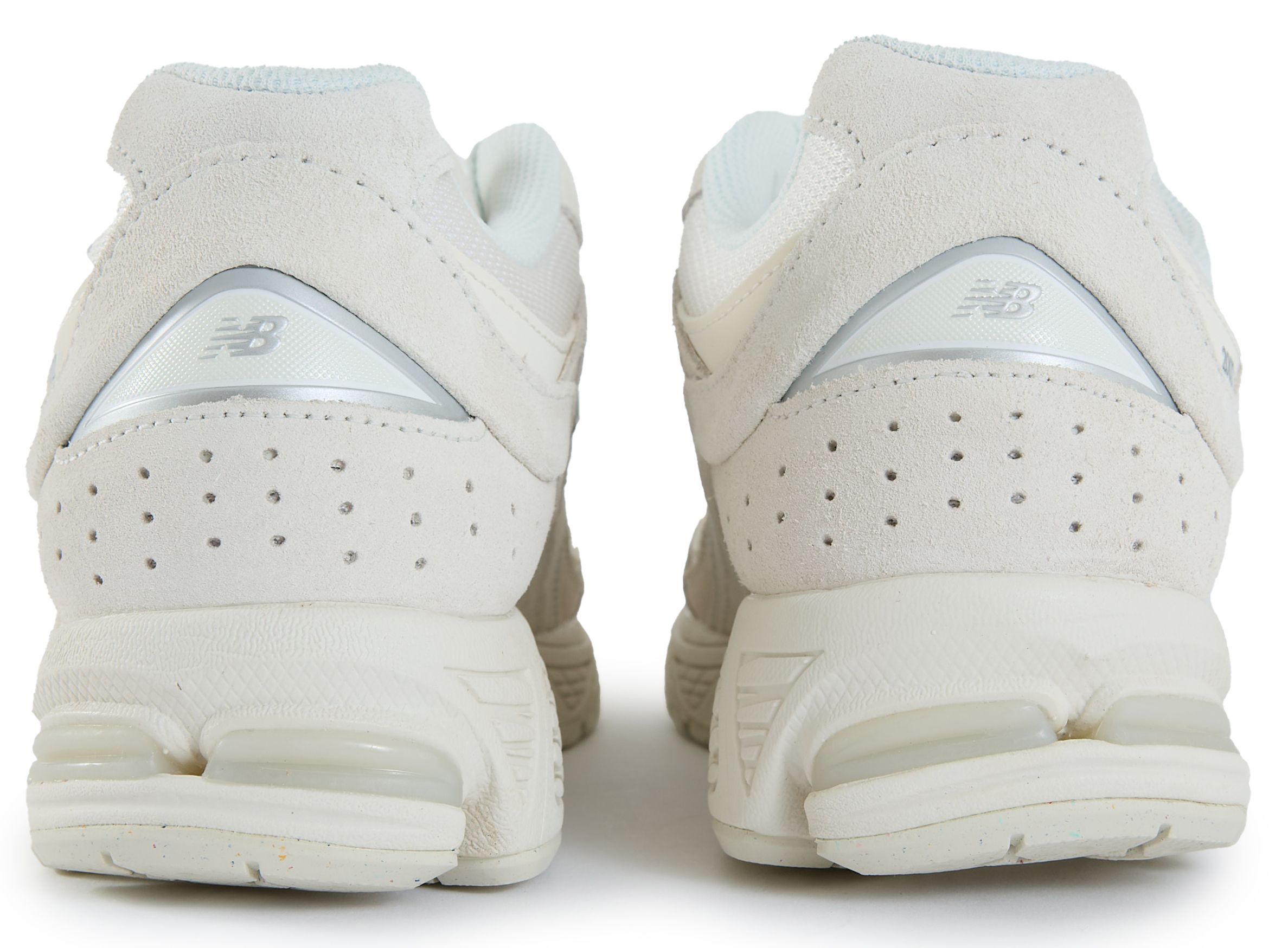 Mens New Balance 2002R Sneakers In Natural | Soletrader