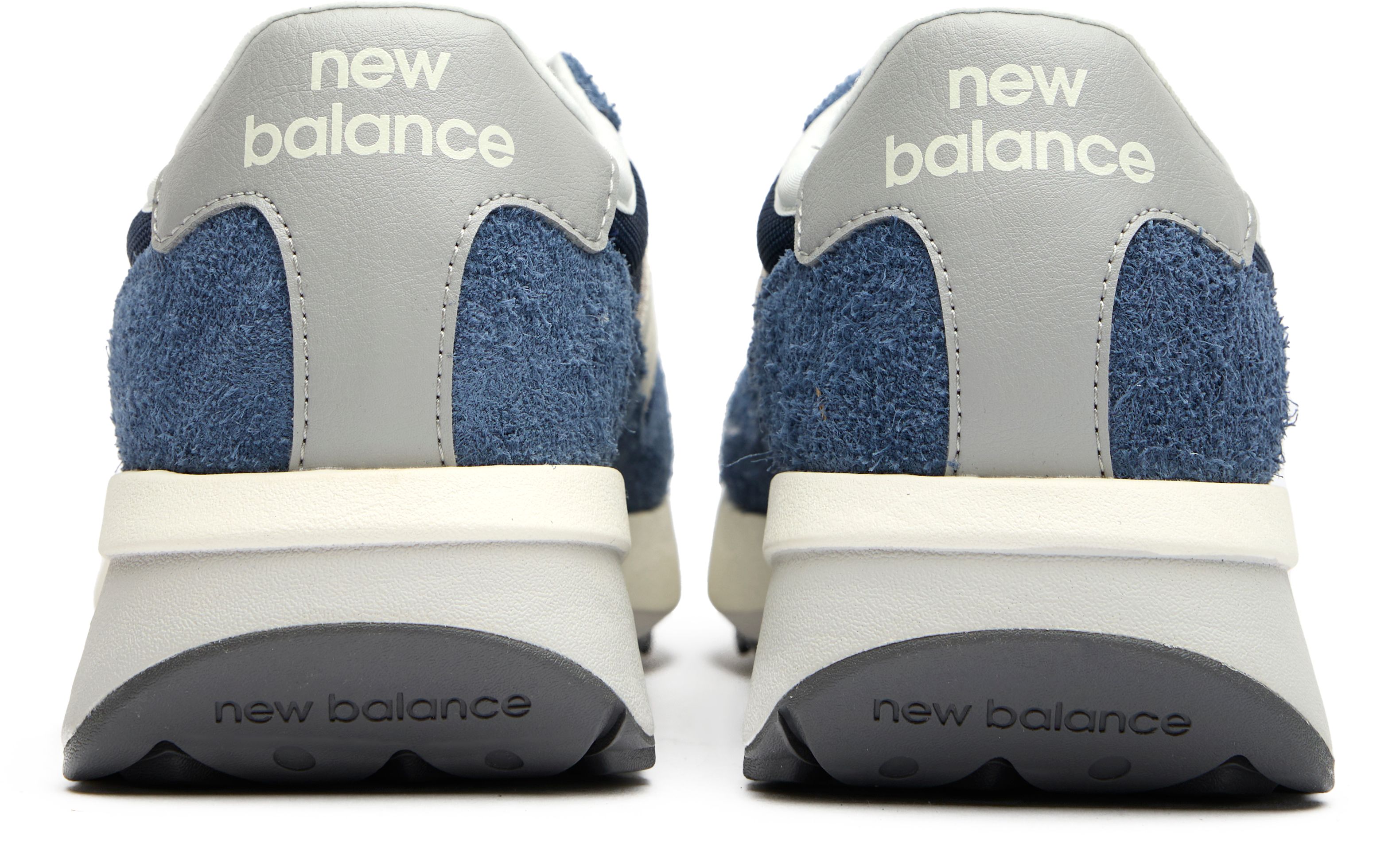 Mens New Balance 370 Sneakers In Navy Blue/White | Soletrader