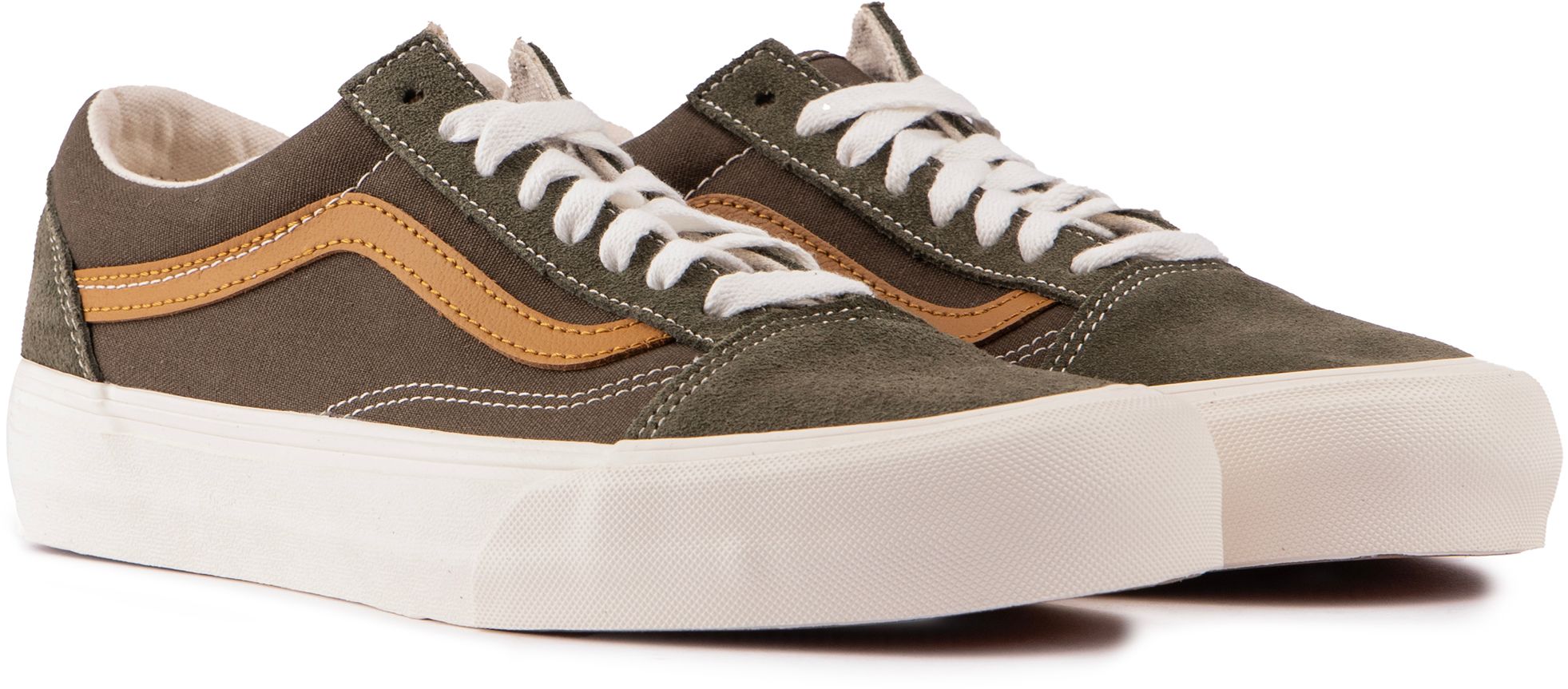 Old skool vans with brown sole best sale