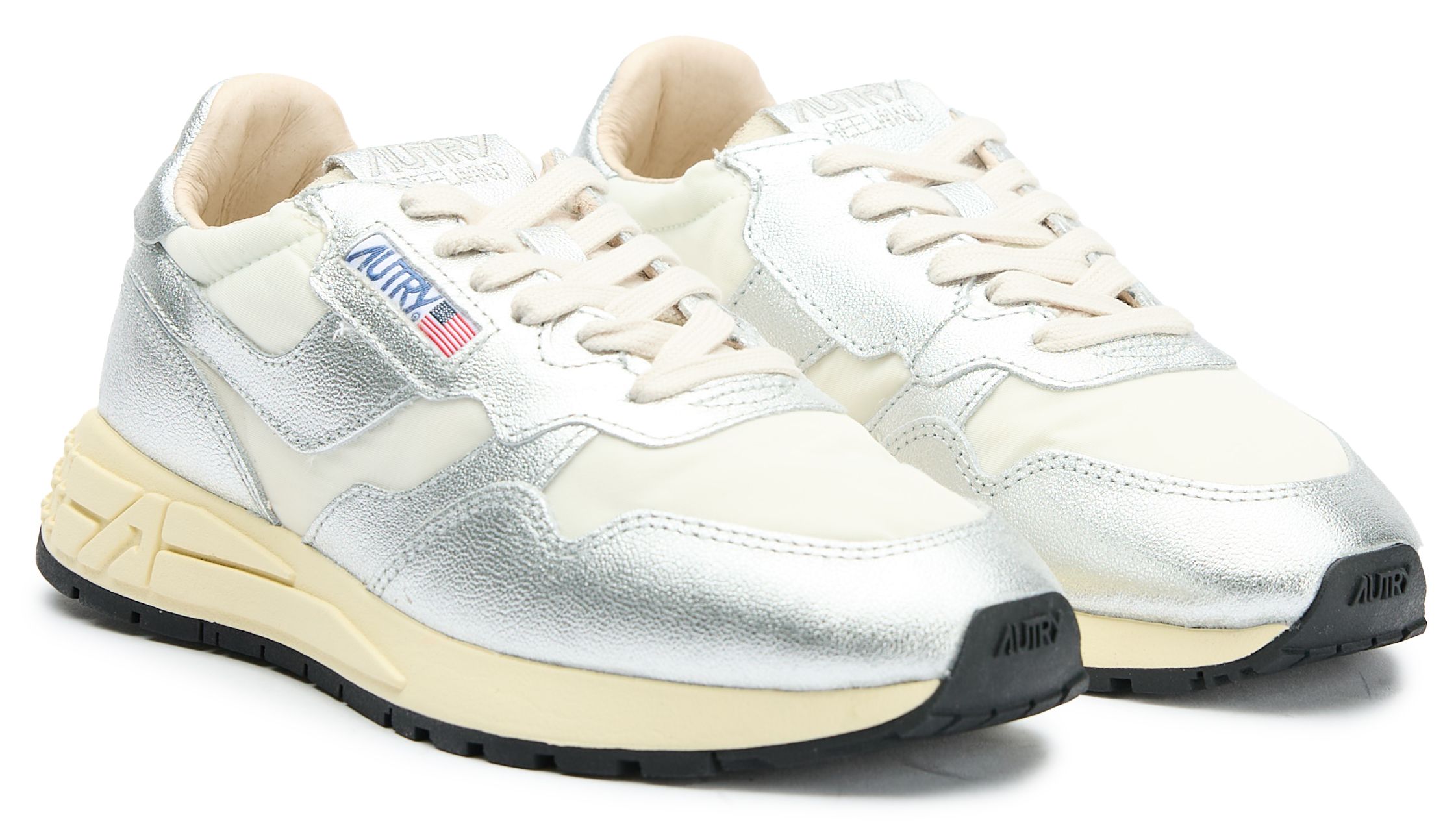 Womens Autry Reelwind Low Sneakers In White/Silver | Soletrader